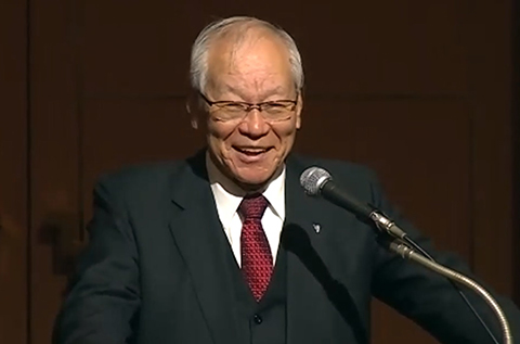 横倉義武日医名誉会長