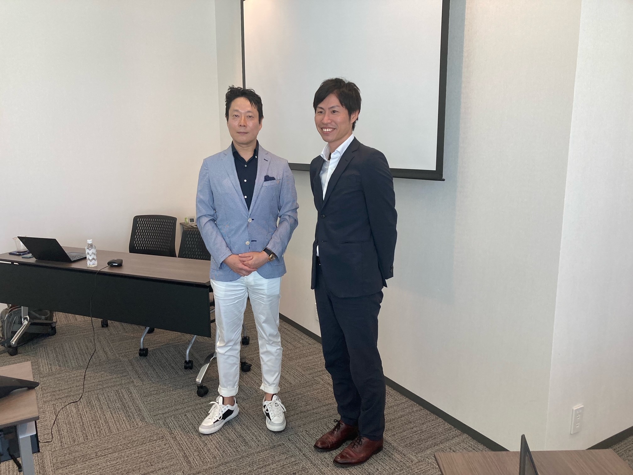吉井氏(右)と川上JSPA業務執行理事